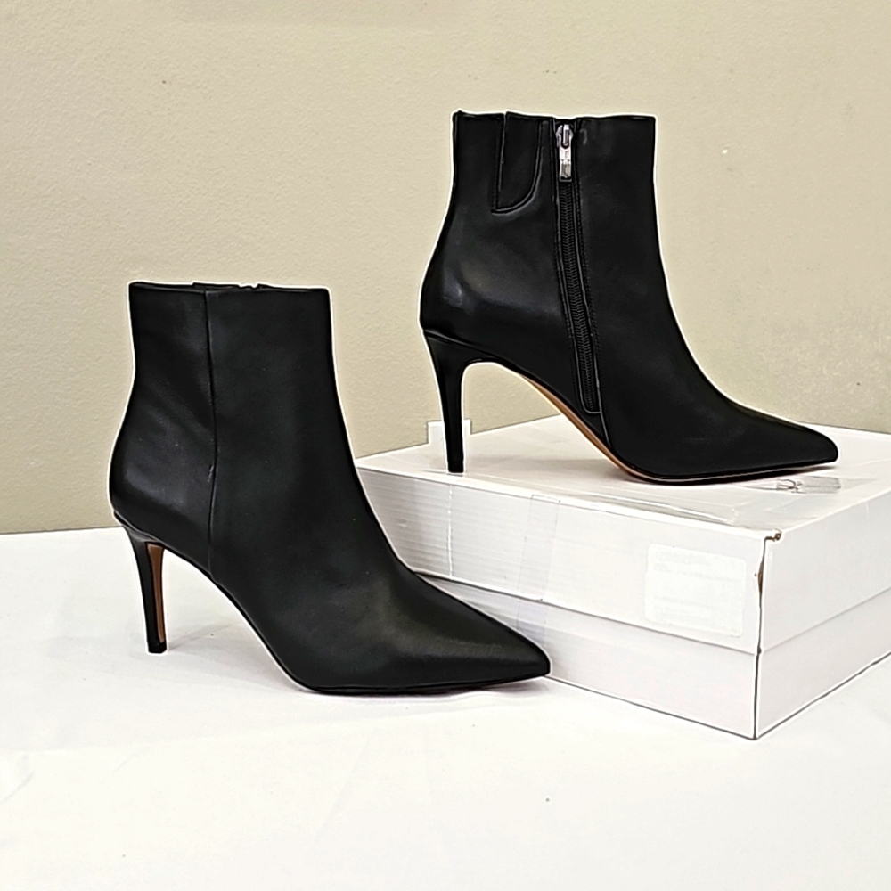 Steven New York boots Heels size 8M Black